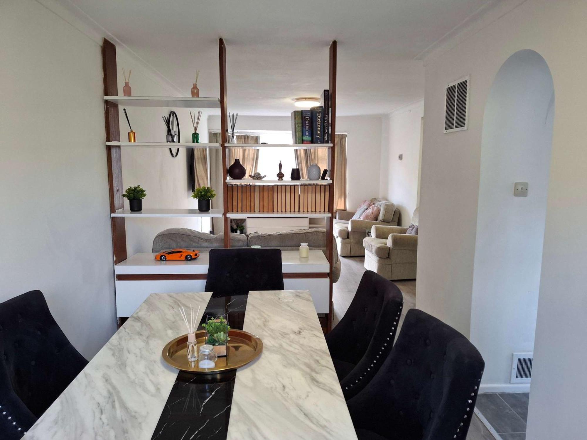 Nicely Decorated 3 Bedroom House Near Heathrow, London Staines-upon-Thames Exterior foto
