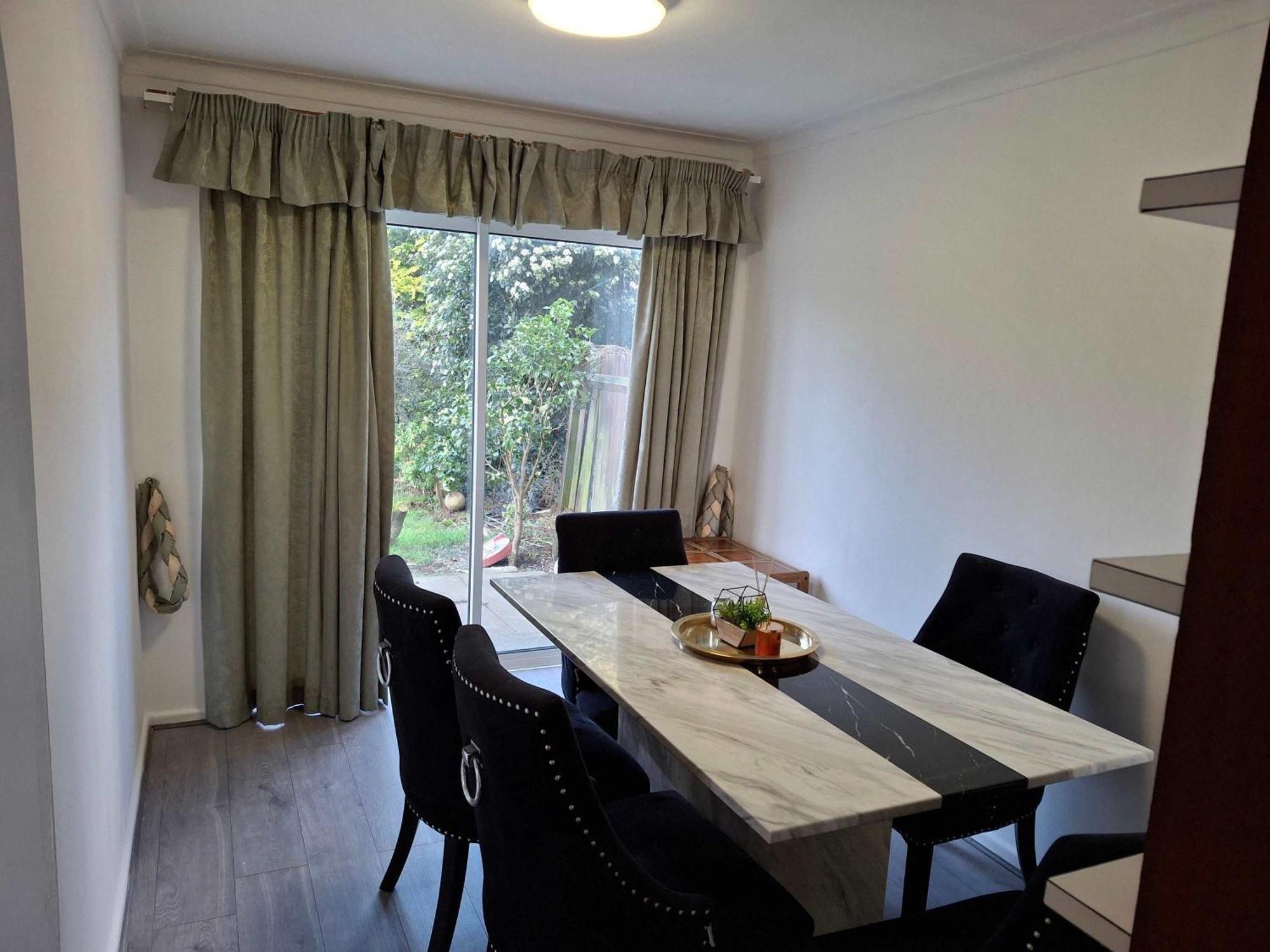 Nicely Decorated 3 Bedroom House Near Heathrow, London Staines-upon-Thames Exterior foto